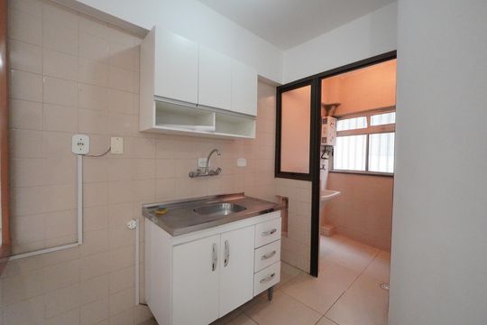 Cozinha de apartamento para alugar com 1 quarto, 42m² em Paraíso, São Paulo
