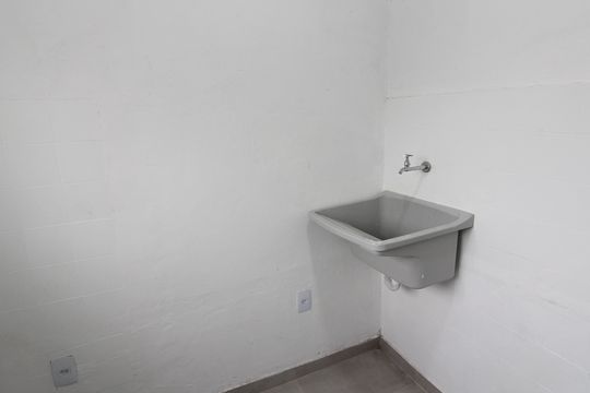 Área de serviço de apartamento para alugar com 3 quartos, 85m² em Gamboa, Cabo Frio
