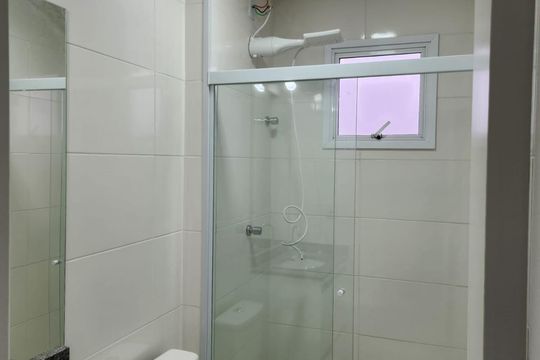 Banheiro de apartamento para alugar com 2 quartos, 63m² em Urbanova, São José dos Campos