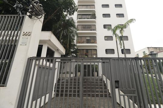 Fachada de apartamento à venda com 4 quartos, 156m² em Aclimação, São Paulo