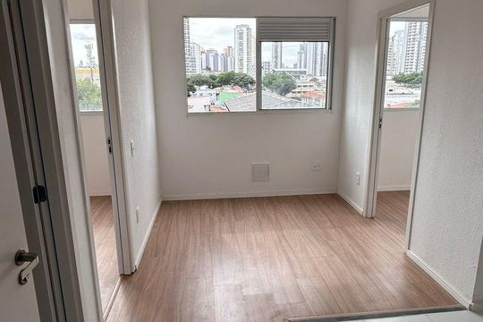 Sala de apartamento à venda com 2 quartos, 35m² em Quinta da Paineira, São Paulo