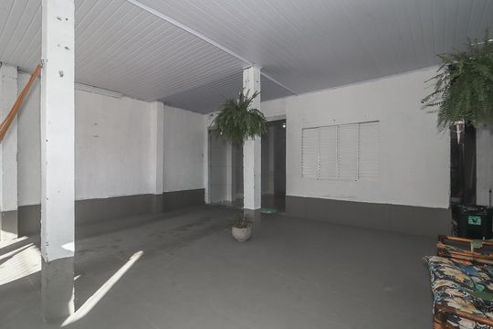 Garagem de casa à venda com 4 quartos, 102m² em Santa Rosa de Lima, Porto Alegre