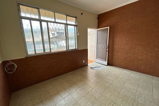 Sala de casa para alugar com 2 quartos, 85m² em Piedade, Rio de Janeiro