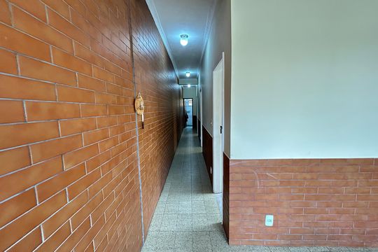 Corredor de casa para alugar com 2 quartos, 85m² em Piedade, Rio de Janeiro