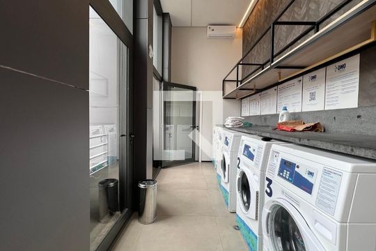 Lavanderia de kitnet/studio à venda com 1 quarto, 40m² em Pinheiros, São Paulo