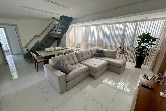 Apartamento para alugar com 3 quartos, 220m² em Buritis, Belo Horizonte