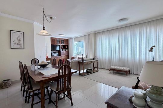Apartamento à venda com 4 quartos, 140m² em Centro, Belo Horizonte