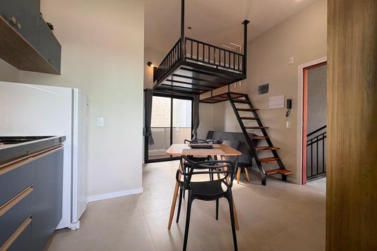 Cozinha de kitnet/studio para alugar com 1 quarto, 28m² em Forquilhinhas, São José
