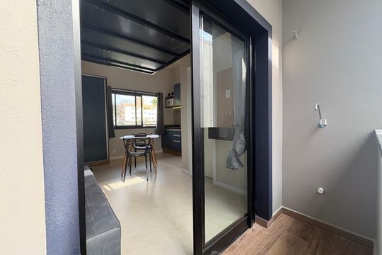 Varanda de kitnet/studio para alugar com 1 quarto, 28m² em Forquilhinhas, São José