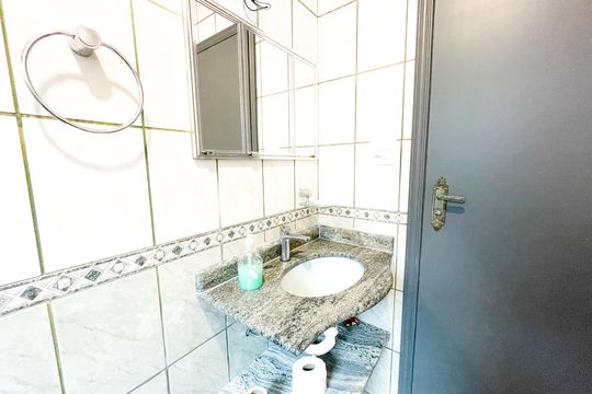 Banheiro de casa à venda com 2 quartos, 163m² em Jardim Vista Linda, São Paulo