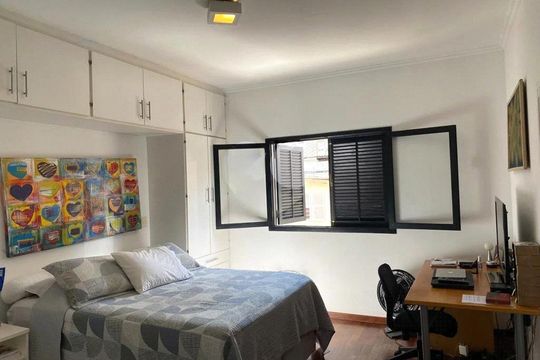 Casa de Condomínio à venda com 4 quartos, 200m² em Chácara Santo Antônio (Zona Sul), São Paulo