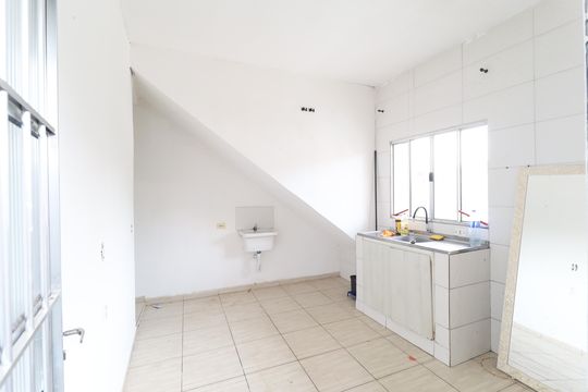 Casa para alugar com 1 quarto, 50m² em Vila Fidalgo, São Paulo