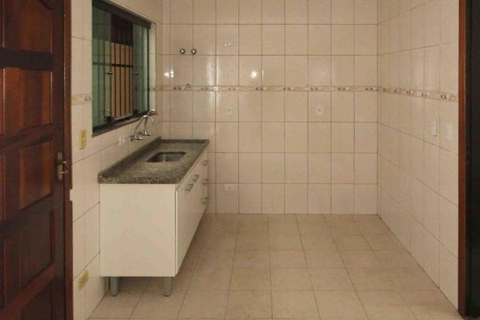 Cozinha de casa para alugar com 2 quartos, 70m² em Vila Ema, São Paulo