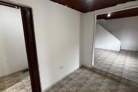 Escritório de casa para alugar com 2 quartos, 125m² em Vila Sao Pedro, Santo André