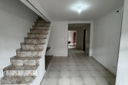 Casa para alugar com 2 quartos, 125m² em Vila Sao Pedro, Santo André