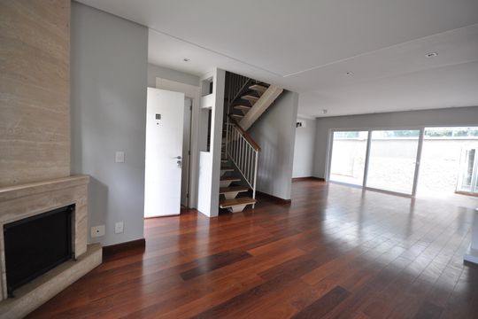 Casa de Condomínio para alugar com 3 quartos, 240m² em Tucuruvi, São Paulo