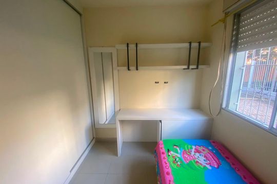 Quarto 1 de apartamento à venda com 2 quartos, 52m² em Sarandi, Porto Alegre