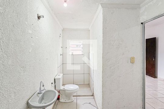 Banheiro de serviço de casa à venda com 4 quartos, 125m² em Rochdale, Osasco