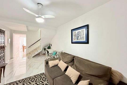 Sala de casa para alugar com 4 quartos, 160m² em Chácara Santo Antônio (zona Sul), São Paulo
