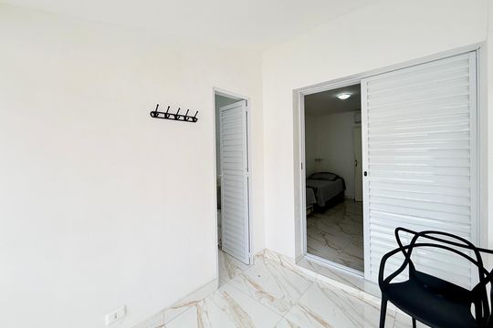 Sacada Suíte 1 de casa para alugar com 4 quartos, 160m² em Chácara Santo Antônio (zona Sul), São Paulo