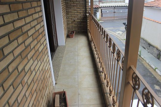 Varanda de casa à venda com 3 quartos, 210m² em Parque Goncalves Junior, Guarulhos