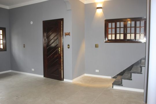 Sala de casa à venda com 3 quartos, 210m² em Parque Goncalves Junior, Guarulhos