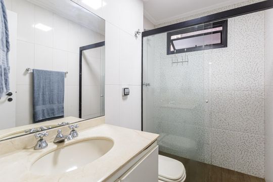 Banheiro de apartamento para alugar com 1 quarto, 47m² em Vila Olímpia, São Paulo