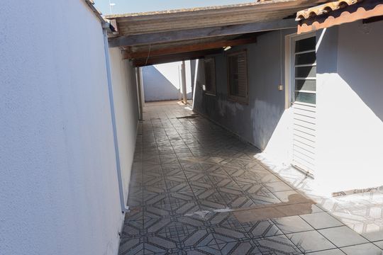 Garagem de casa para alugar com 2 quartos, 200m² em Jardim Primavera, Paulínia