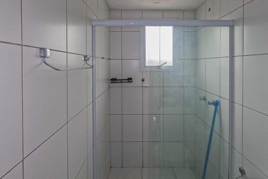 Banheiro de apartamento à venda com 2 quartos, 61m² em Vila Pirituba, São Paulo