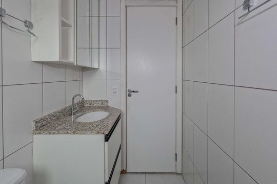 Banheiro de apartamento à venda com 2 quartos, 61m² em Vila Pirituba, São Paulo