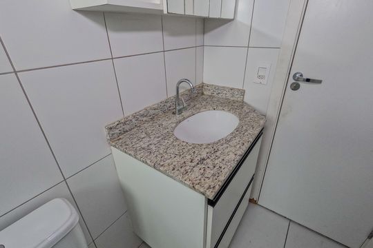 Banheiro de apartamento à venda com 2 quartos, 61m² em Vila Pirituba, São Paulo