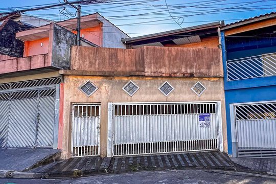Fachada de casa à venda com 3 quartos, 5m² em Sítio dos Vianas, São Bernardo do Campo