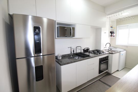 Cozinha de apartamento para alugar com 2 quartos, 52m² em Colinas do Paratehy, São José dos Campos