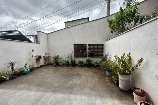 Garagem de casa à venda com 3 quartos, 110m² em Jardim Paulista, Barueri