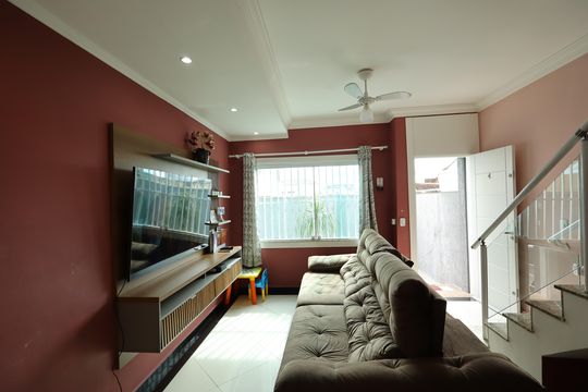 Sala  de casa de condomínio para alugar com 2 quartos, 151m² em Vila Marari, São Paulo