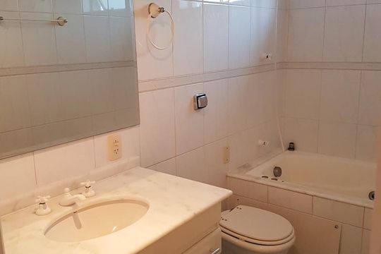 Banheiro de apartamento para alugar com 3 quartos, 90m² em Chácara Santo Antônio, São Paulo