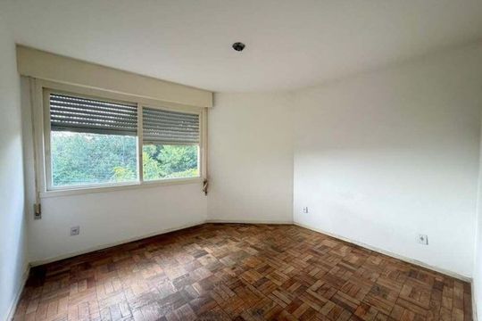 Quarto de apartamento para alugar com 1 quarto, 48m² em Passo d’Areia, Porto Alegre
