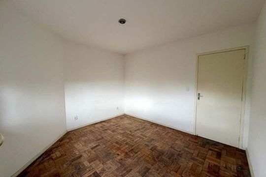 Quarto de apartamento para alugar com 1 quarto, 48m² em Passo d’Areia, Porto Alegre