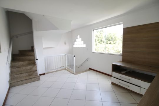 Sala 2 de casa para alugar com 4 quartos, 250m² em Tanque, Rio de Janeiro