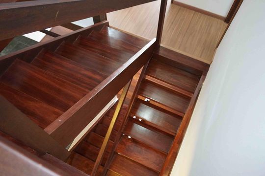 Lances de escada de casa de condomínio à venda com 3 quartos, 176m² em Centro de Apoio I (alphaville), Santana de Parnaíba