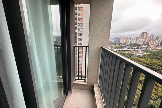 Varanda de kitnet/studio para alugar com 1 quarto, 24m² em Brooklin, São Paulo