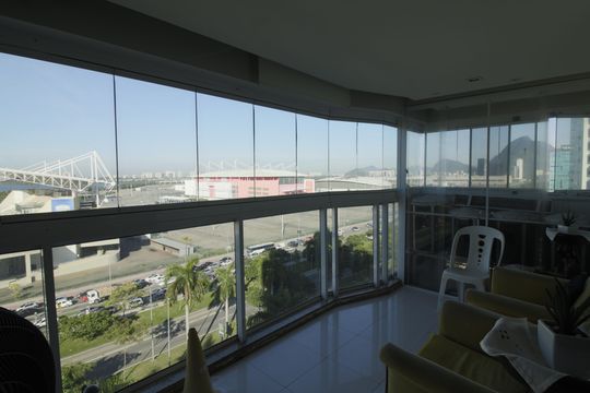 Varanda de apartamento à venda com 3 quartos, 120m² em Barra Olímpica, Rio de Janeiro