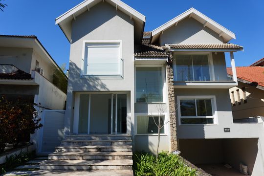 Casa de Condomínio para alugar com 2 quartos, 450m² em Alphaville, Santana de Parnaíba