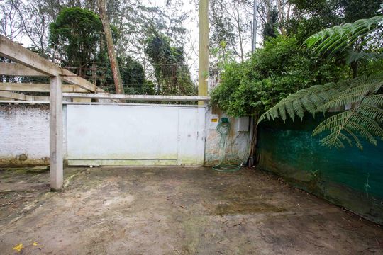 Garagem de casa à venda com 4 quartos, 650m² em Sete Praias, Diadema