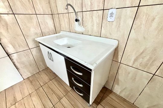 Cozinha de casa para alugar com 0 quarto, 137m² em Vila Yolanda, Ferraz de Vasconcelos
