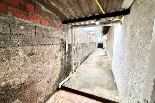 Quintal de casa para alugar com 0 quarto, 137m² em Vila Yolanda, Ferraz de Vasconcelos