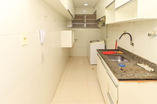 Cozinha de apartamento para alugar com 2 quartos, 70m² em Jardim das Margaridas, Salvador