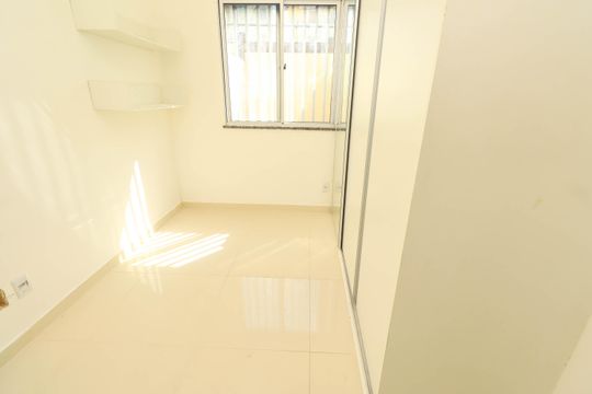Quarto 2 de apartamento para alugar com 2 quartos, 70m² em Jardim das Margaridas, Salvador