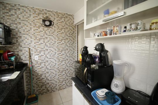 Cozinha de apartamento à venda com 2 quartos, 60m² em Taquara, Rio de Janeiro
