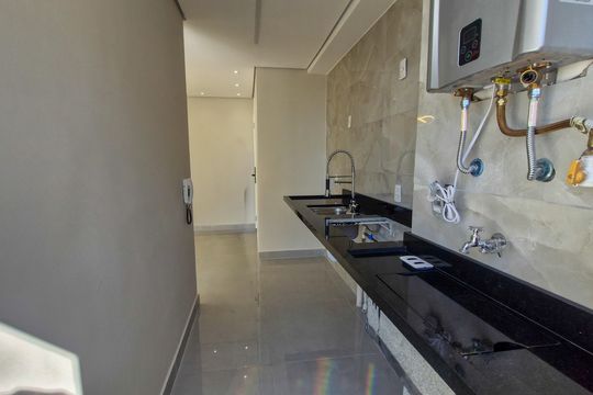 Cozinha  de apartamento para alugar com 2 quartos, 48m² em Socorro, São Paulo